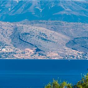 4 bedroom villa with pool and sea view in Perithia, Corfu, sleeps 9